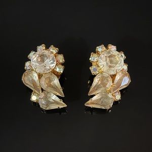 ✨Stunning VTG Sparkly Clip On Earrings